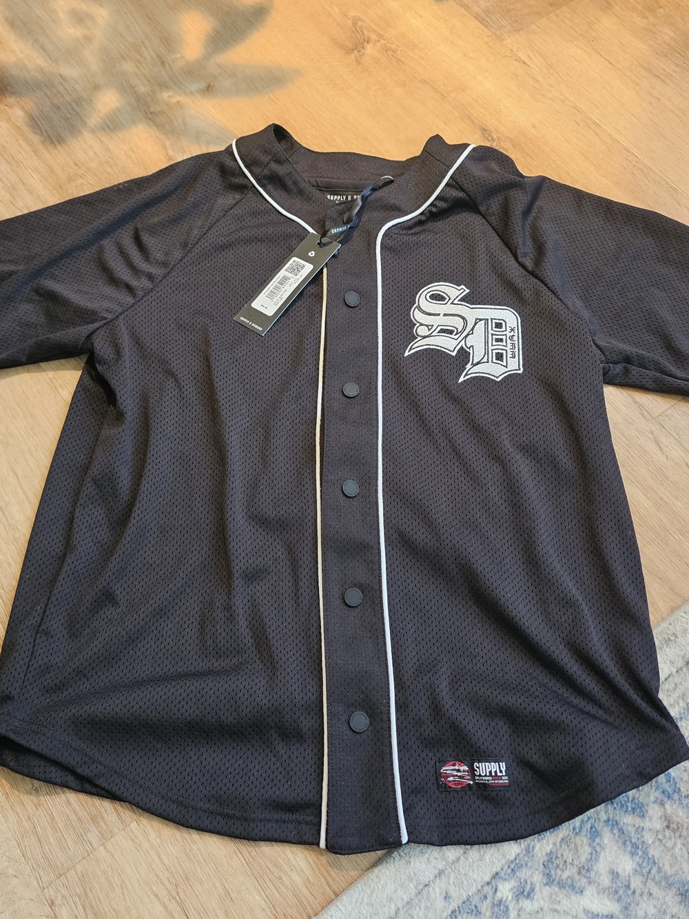 Supply & Demand "Pitcher Tee" mesh Jersey button-up shirt in black (Size Large)